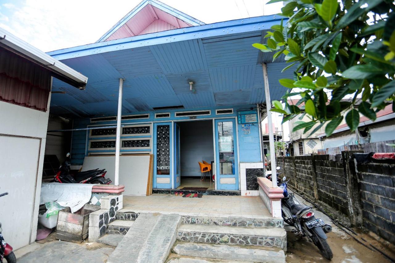 Oyo 2197 Pulau Laut Guest House Banjarmasin  Ngoại thất bức ảnh